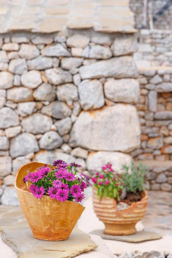Lithos Stone Suites Ареополі Екстер'єр фото
