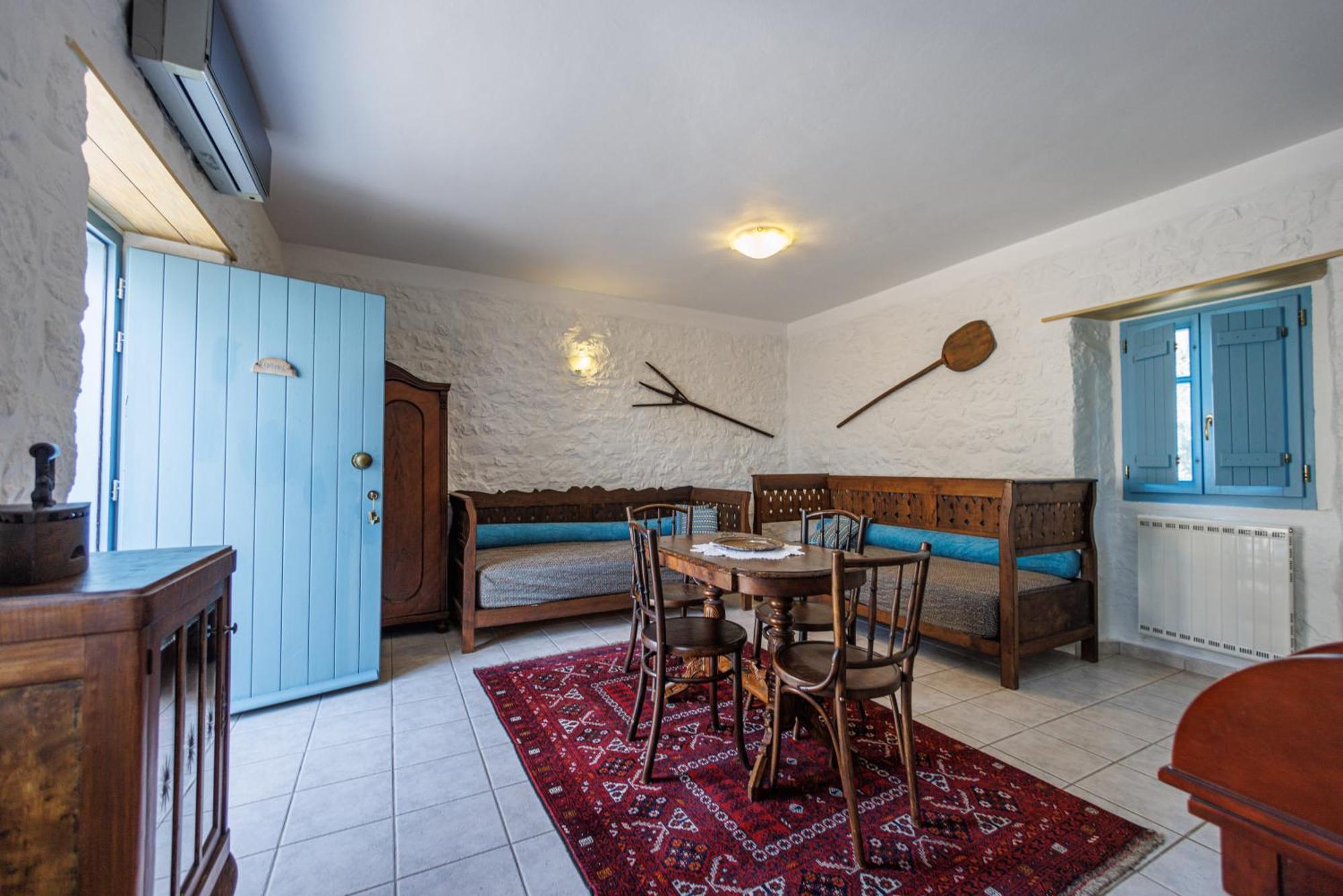 Lithos Stone Suites Ареополі Номер фото