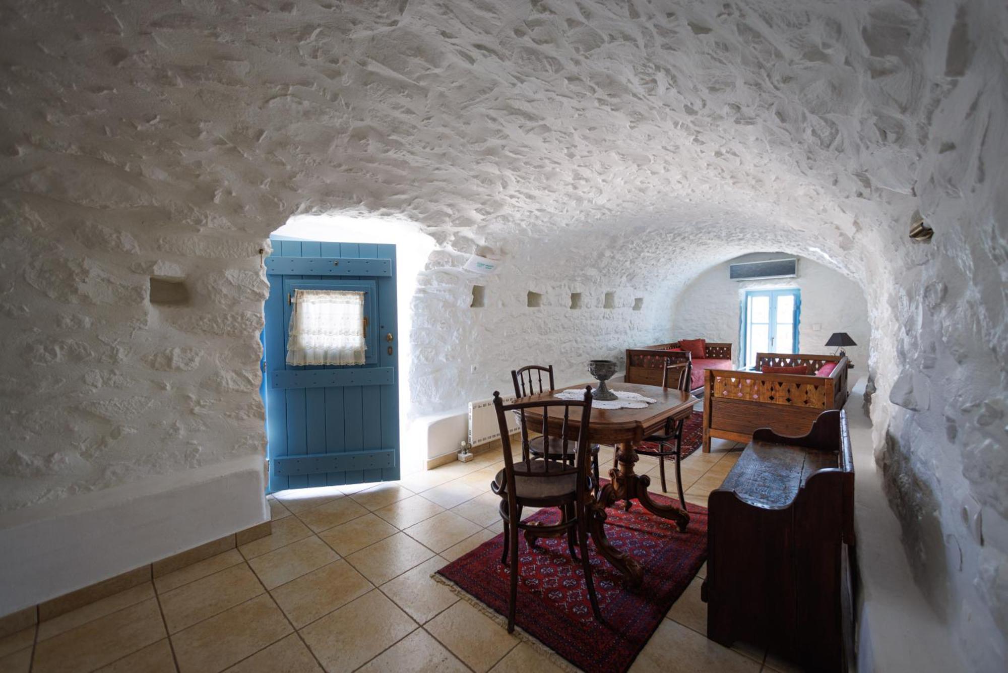 Lithos Stone Suites Ареополі Номер фото