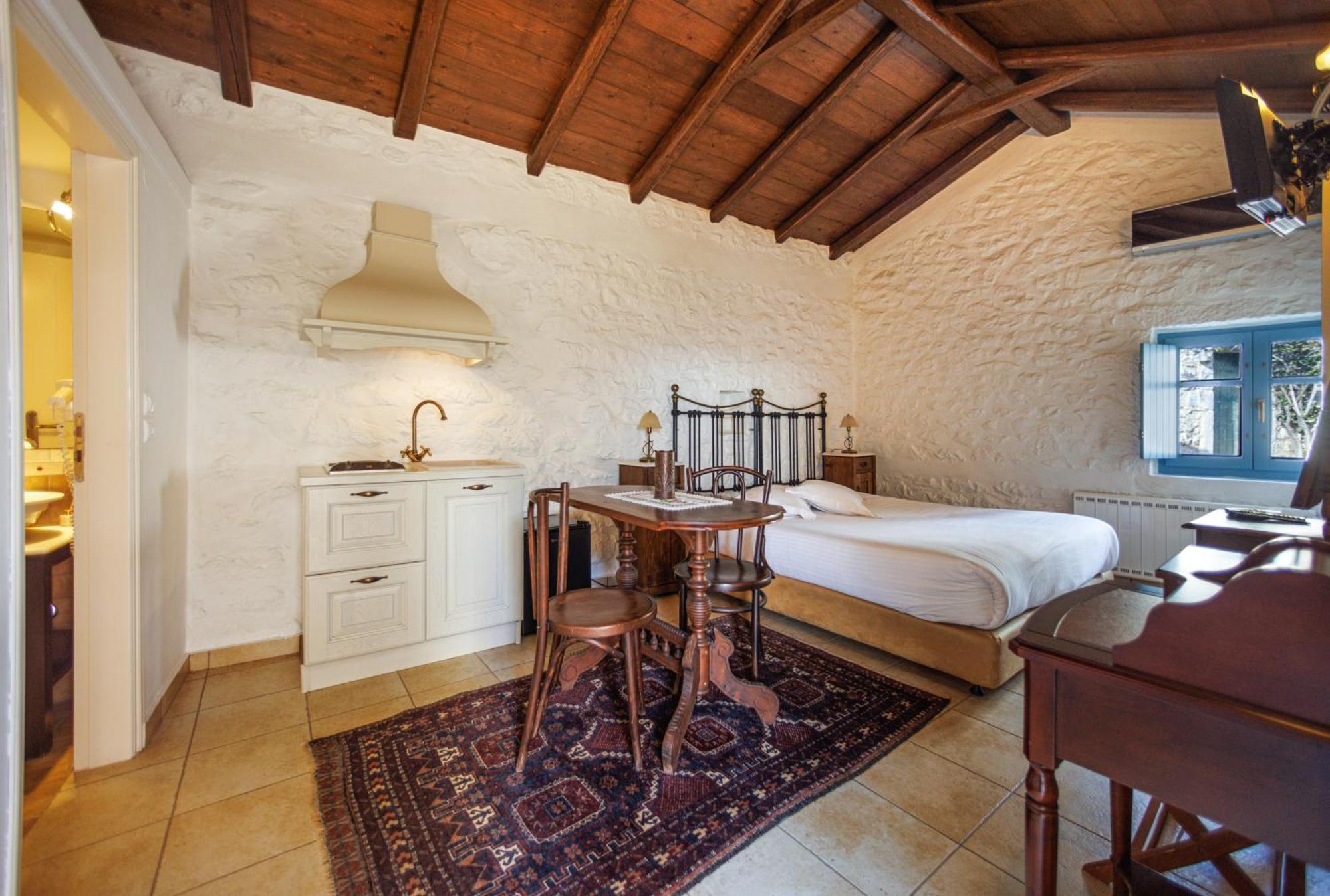 Lithos Stone Suites Ареополі Номер фото